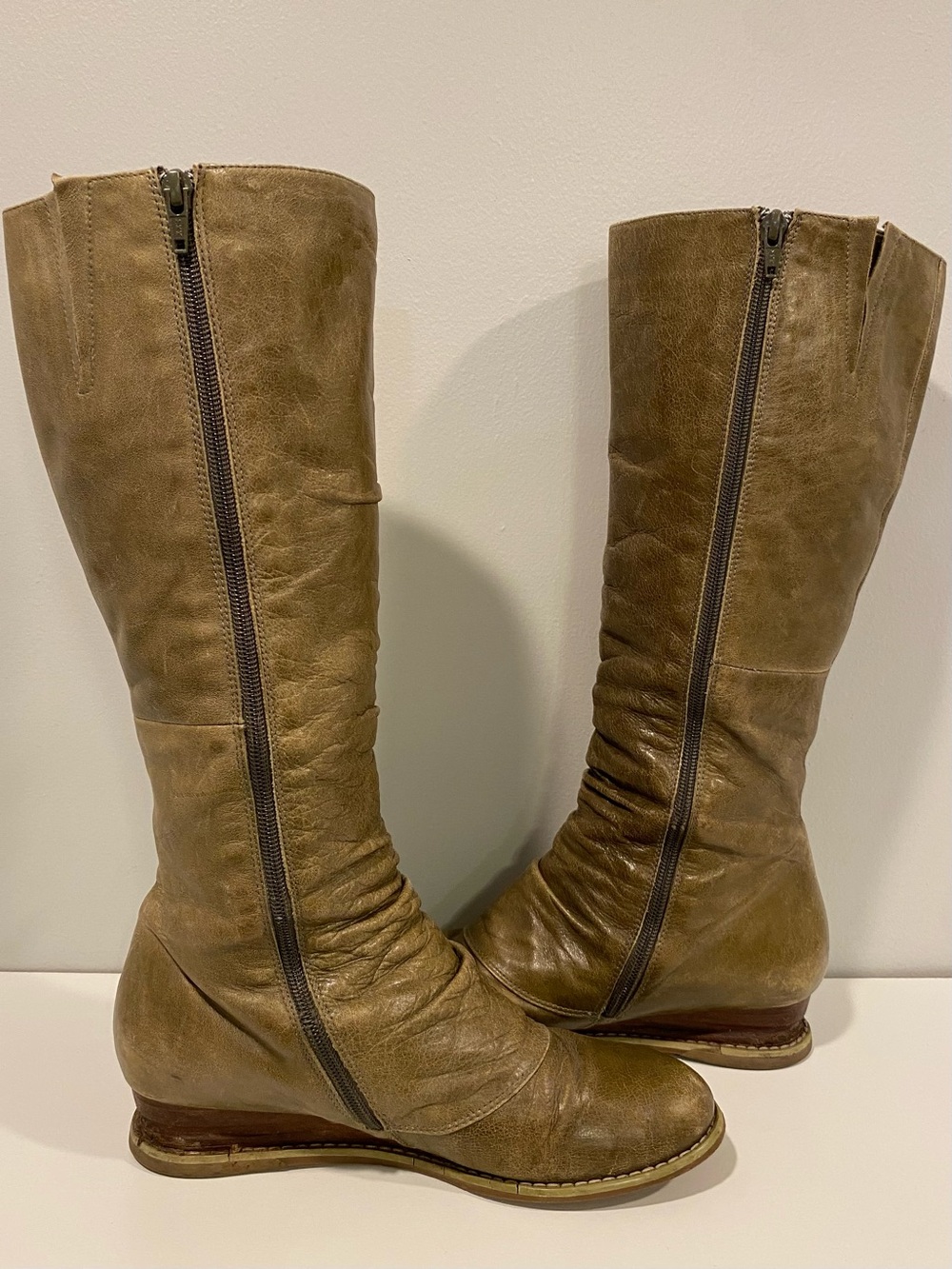 Rare Olive Miz Mooz “Bloom” Tall Leather Button Boots - Picture 2 of 15